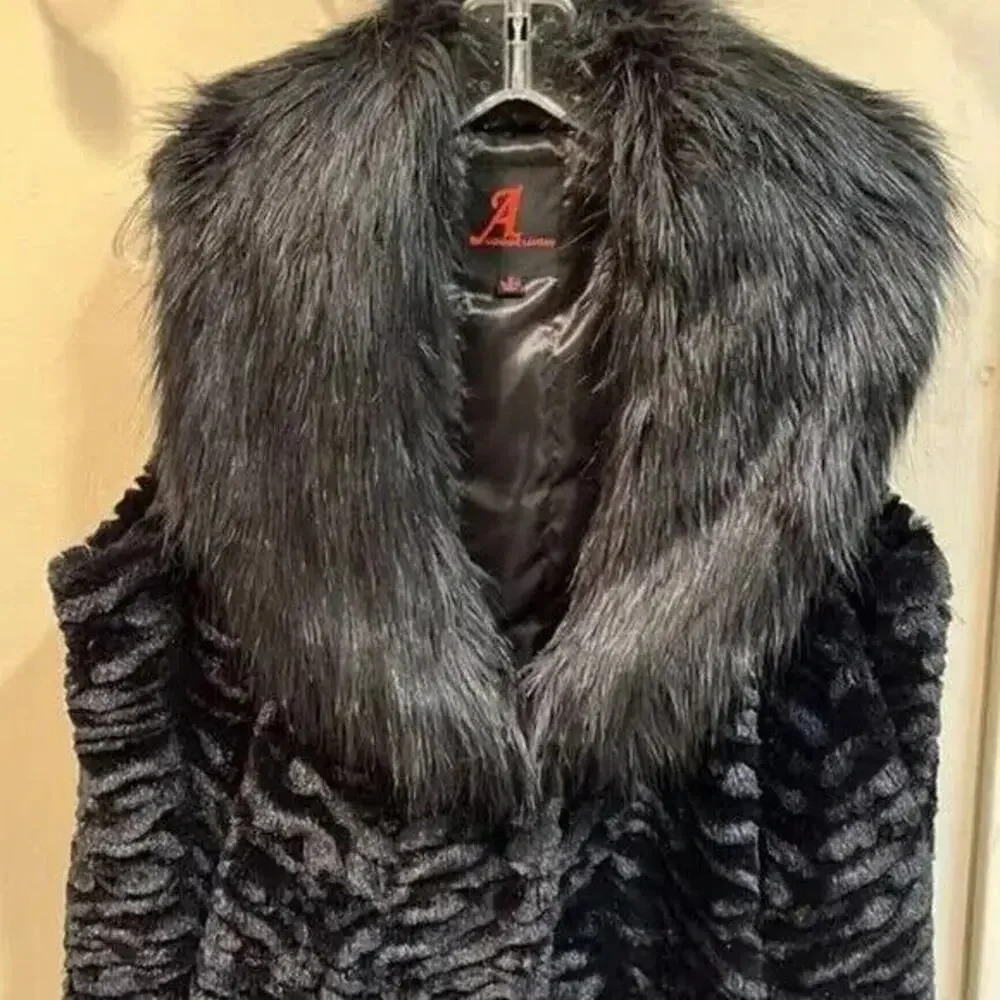 Adrienne Landau Faux Fur Shearling Vest Small Black Luxe Statement Uptown NEW